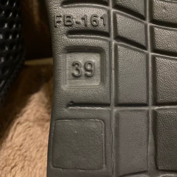 LIKE NEW SPORT Women’s black/white rubber mules Size 39 (8) - Picture 7 of 8